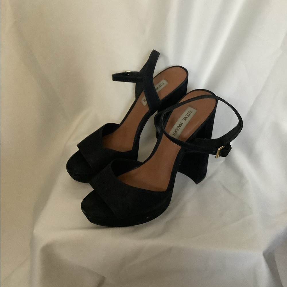Steve Madden Heels - Picture 3 of 4